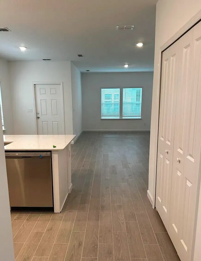 Building Photo - 4386 Leeward Breeze Lp