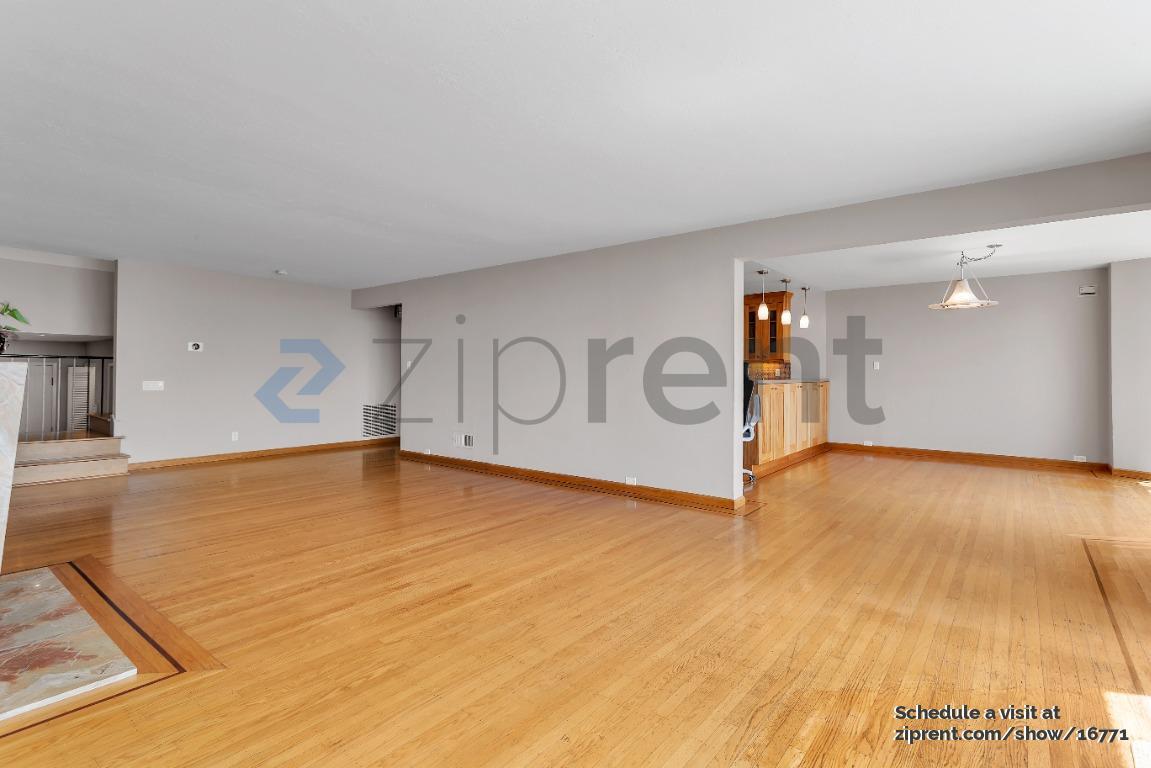 Building Photo - 115 Mendosa Ave