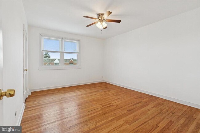 Building Photo - 8604 Bayard St