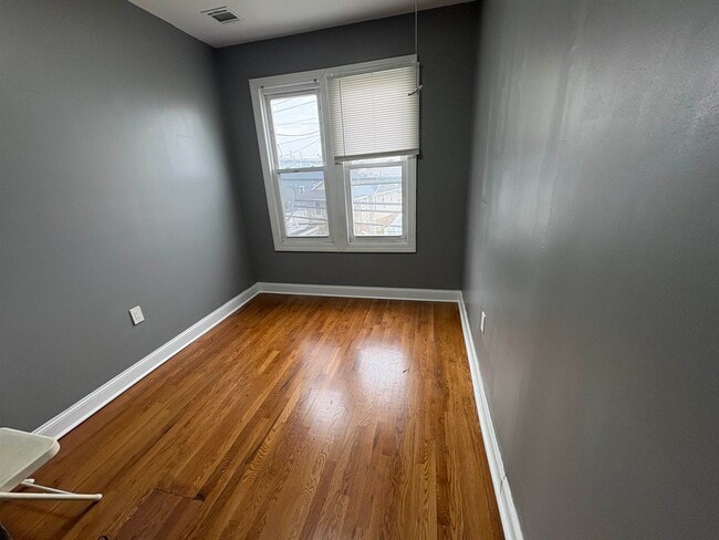 Building Photo - 3724 Liberty Ave