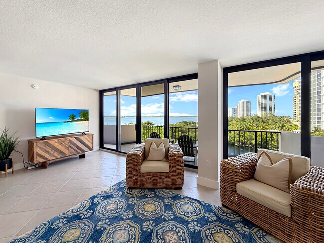 Building Photo - 4200 N Ocean Dr
