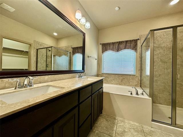 Building Photo - 5205 Glen Meadow Dr