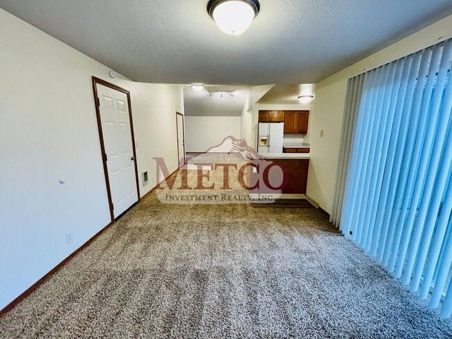 Building Photo - Spacious Thurston Home