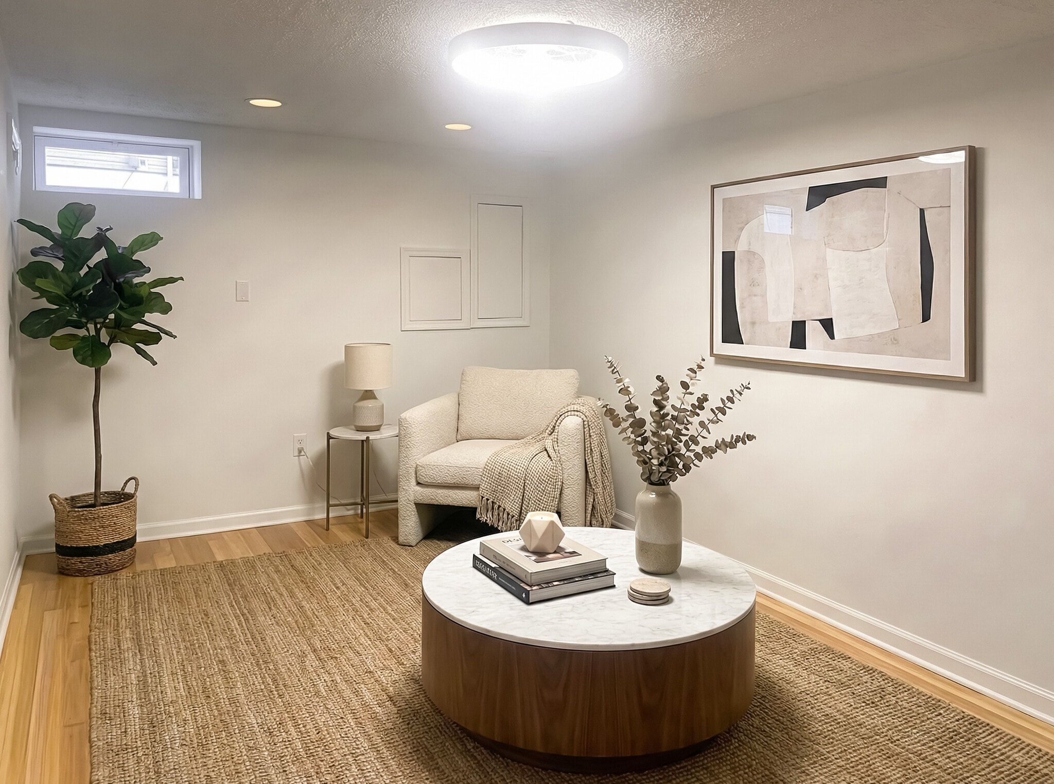 Spacious bedroom fits queen or king bed with TV mounting outlets and room for dressers and furniture - 6471 Grommet Dr