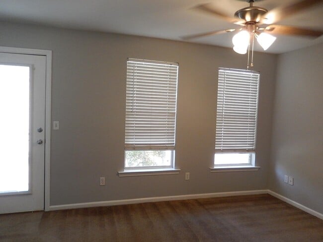 Building Photo - 1417 Pullen Rd