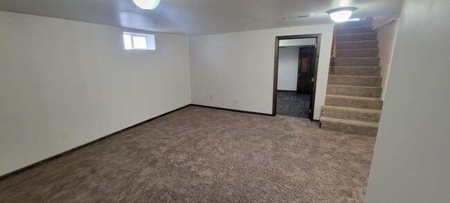 Building Photo - 24 S Pine St