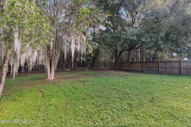 Building Photo - 350 Turtle Dove Dr