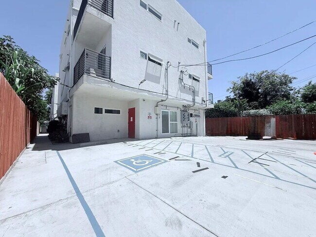 Building Photo - 1258 Leighton Ave