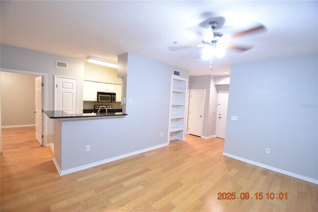 Building Photo - 1810 E Palm Ave