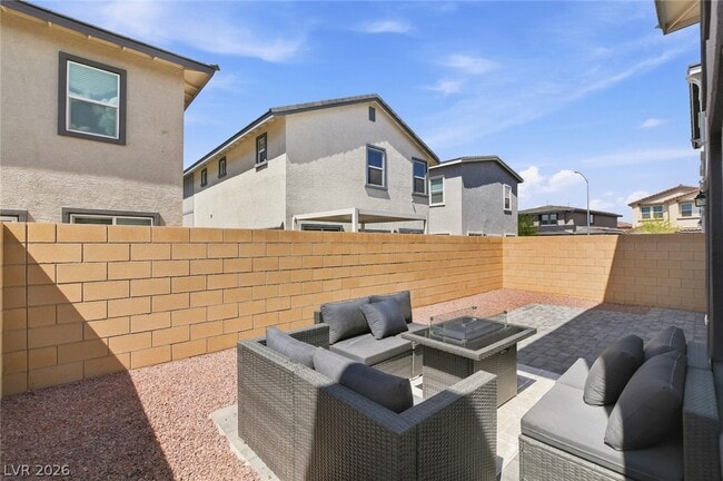 Building Photo - 498 Canary Song Dr