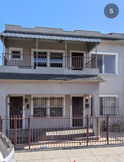 Building Photo - 250 W 49th St