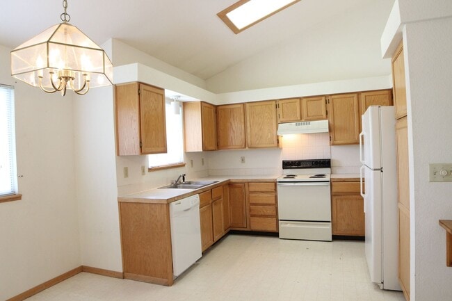 Building Photo - 442 Dunne Dr