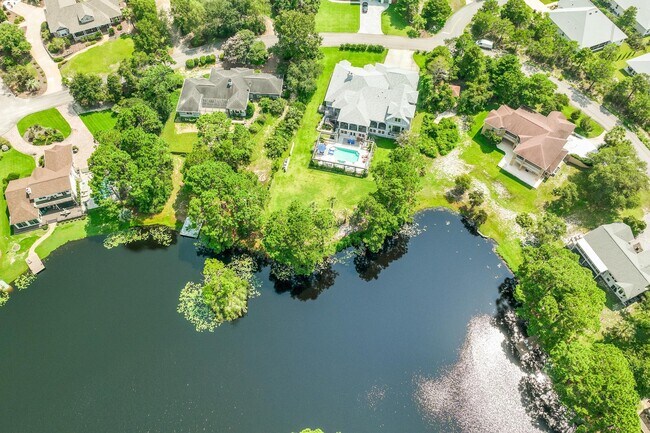 Building Photo - 21 S Anchors Lake Dr