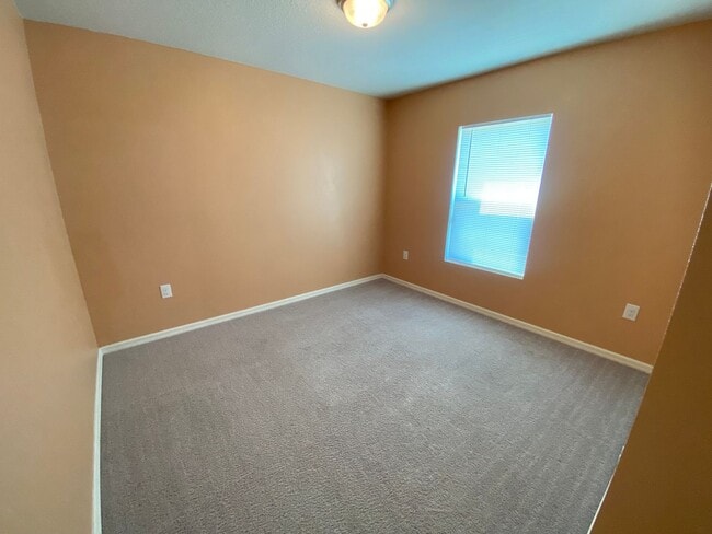 Building Photo - Four Bedroom / Three Bath Home