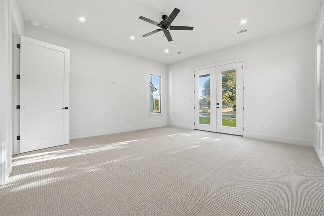 Building Photo - 23937 Oscar Rd