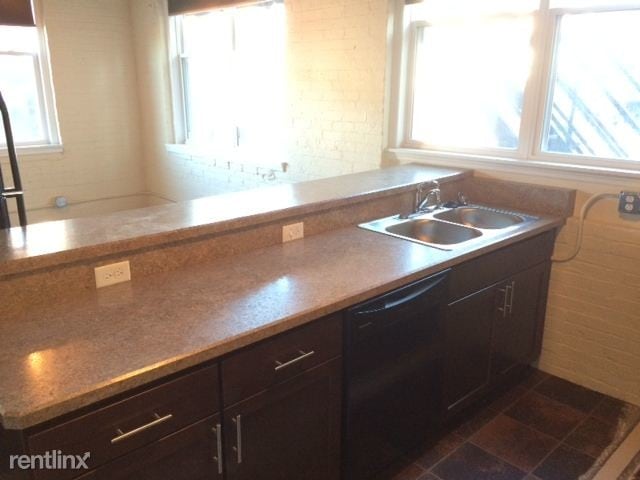 Building Photo - 2 br, 1 bath Apartment - 159 W Pearl St 202