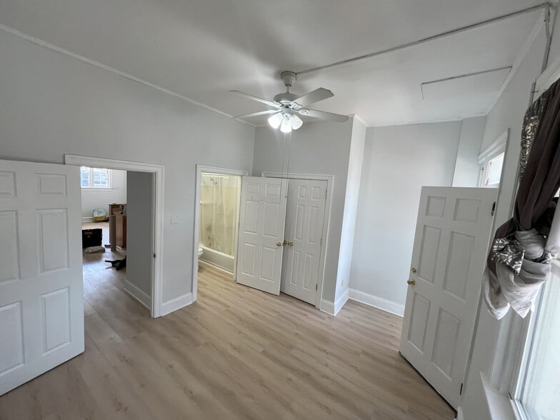 Bedroom - 12 Gay St