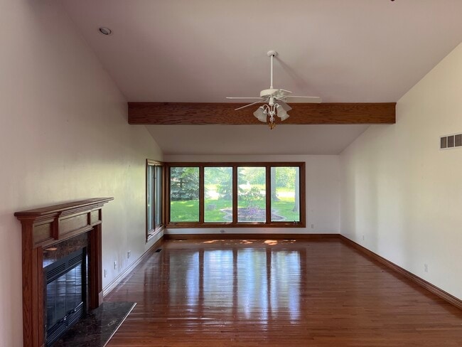 Building Photo - 11401 W Grange Hall Rd