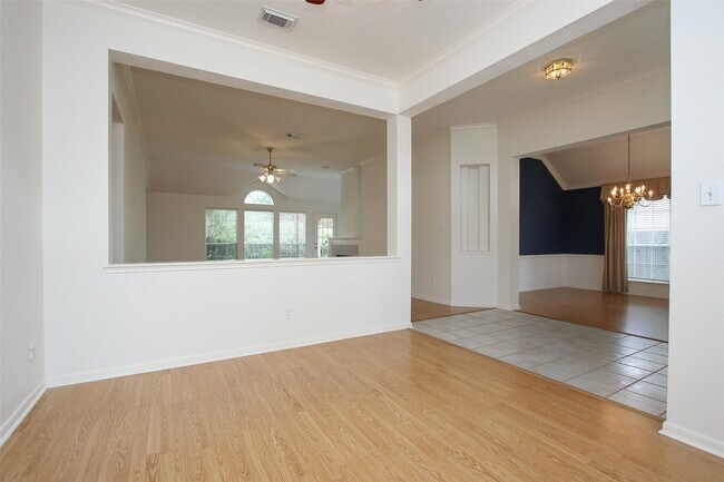 Building Photo - 9822 Therrell Dr