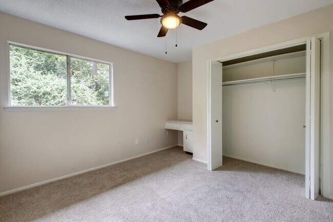 Building Photo - Two stories 3 Bedrooms & 3 Bathrooms Home for Rent in Desirable Anderson Mill NW of Austin