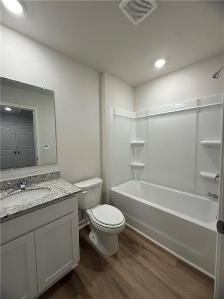 Building Photo - 5980 Skylar Dr