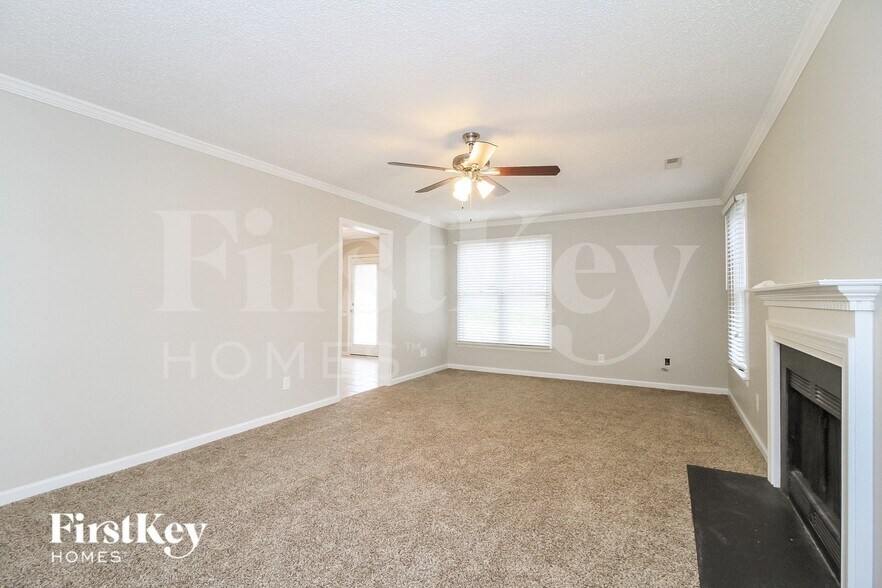 Building Photo - 3302 Sparrowhawk Dr