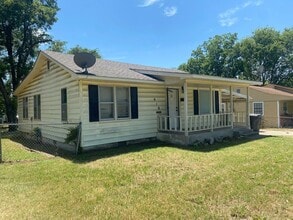 Building Photo - Welcome home!