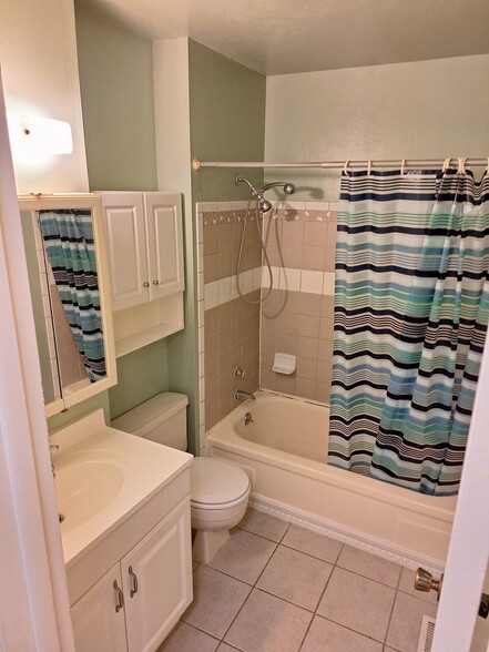 Building Photo - 2645 Oro Blanco Drive