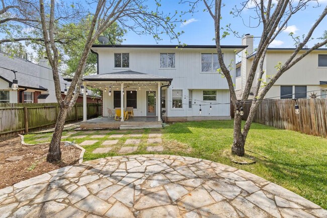 Building Photo - 12761 Council Bluff Dr