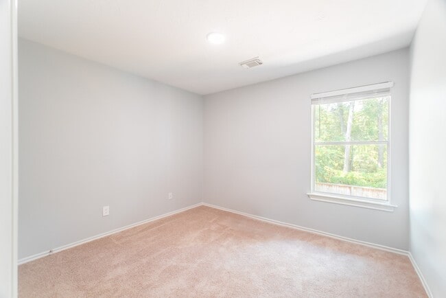 Building Photo - 262 Liriope Ct