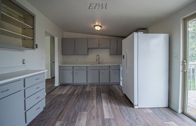 Building Photo - 4881 4015 W