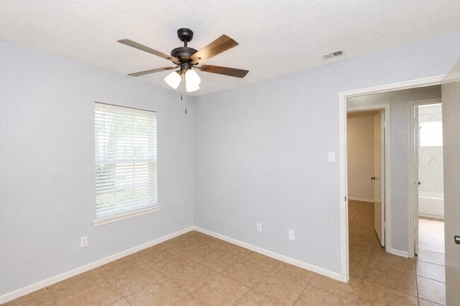 Building Photo - 7126 Buchanan Dr