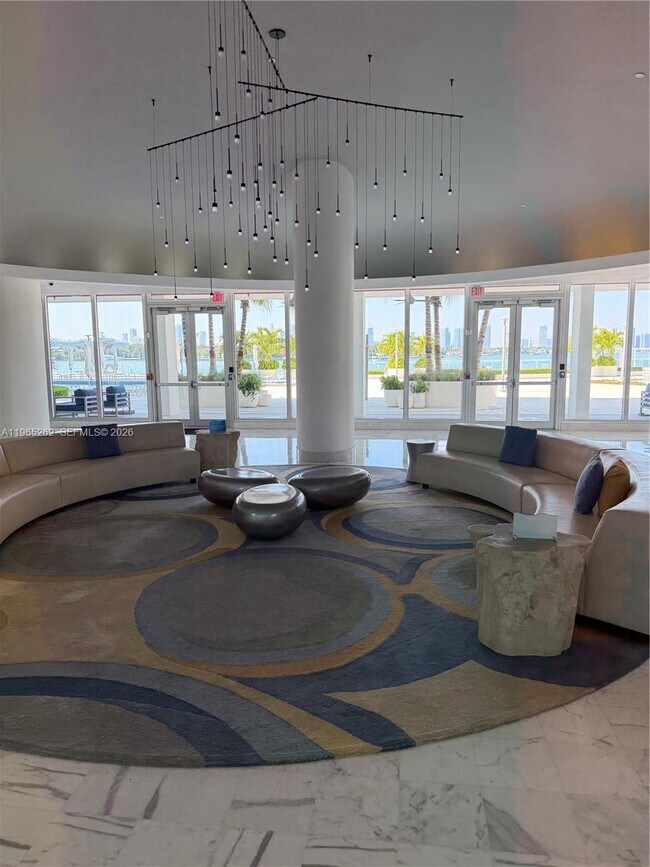 Building Photo - 1000 West Ave