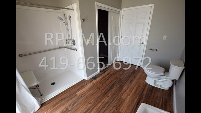 Building Photo - 1706 Latham Ave
