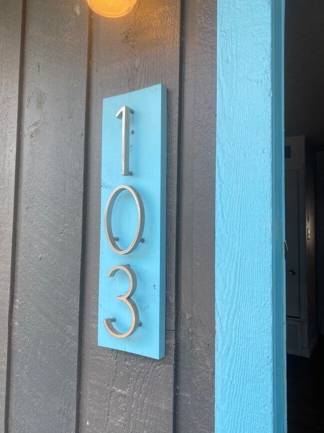 Primary Photo - 3816 Speedway