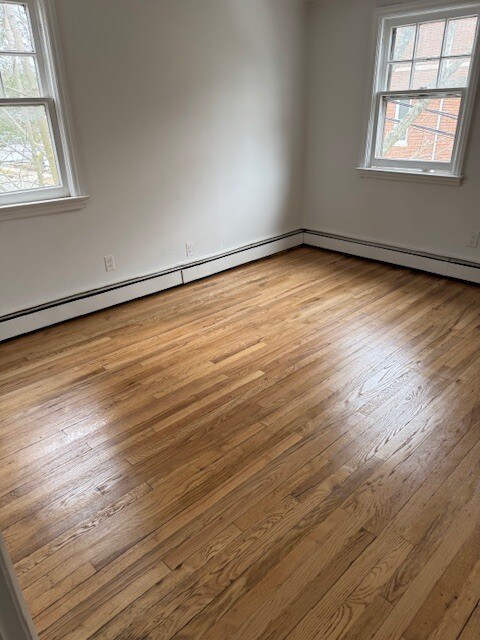 Building Photo - 28 Chestnut St