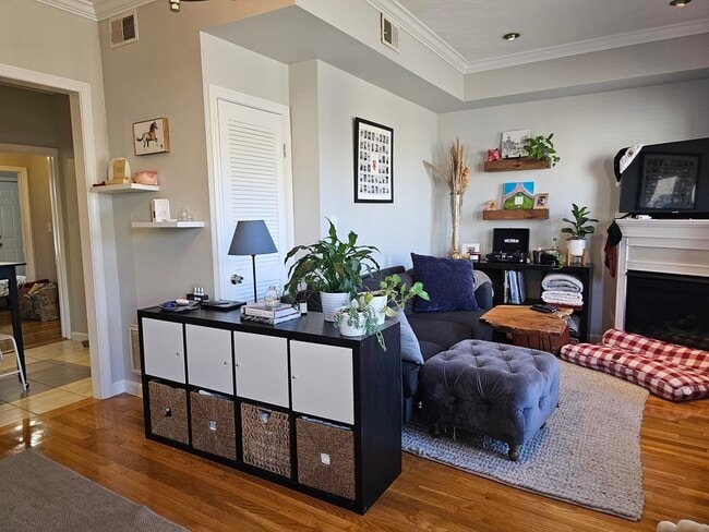 Building Photo - 201 D St