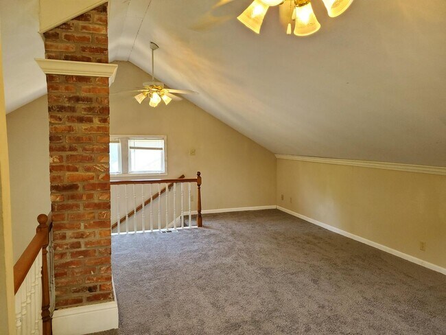 Building Photo - 3209 Chatfield Pl
