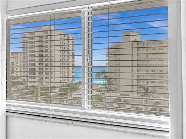 Building Photo - 3100 S Ocean Blvd