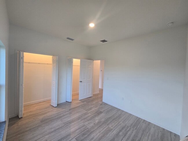 Building Photo - Brand New 2/2/1- Great SW Lehigh Acres Loc...