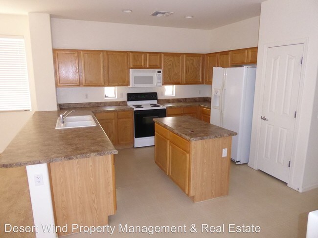 Building Photo - 3470 E Riopelle Ave