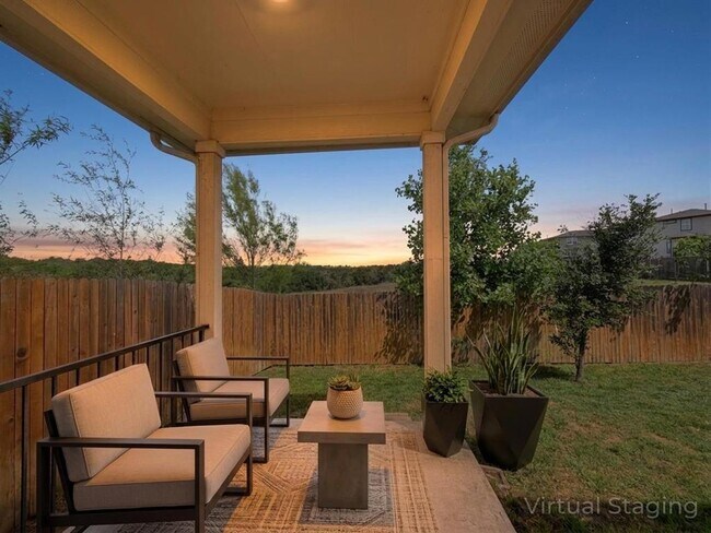 Building Photo - 2000 Daleside Ln