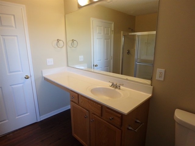 Building Photo - 8825 Cochran Ct