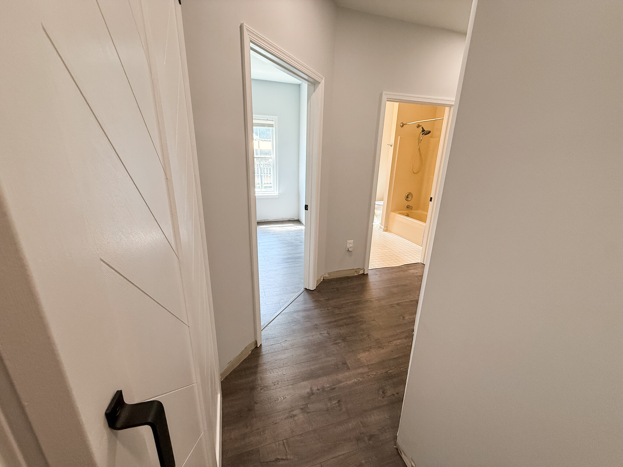 Building Photo - 815 Aztec Dr