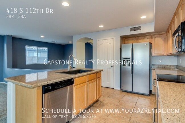 Building Photo - 418 S 112th Dr