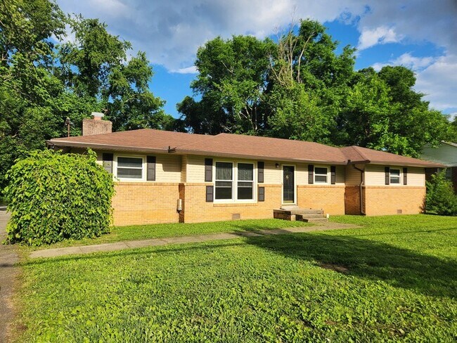 Building Photo - 1306 White Blvd