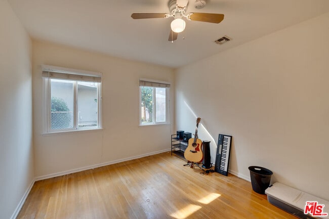 Building Photo - 8305 Colegio Dr