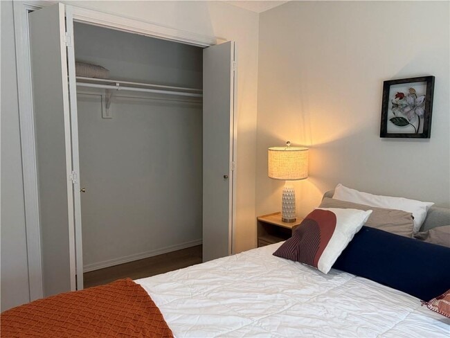 Building Photo - 2630 Kantz Dr