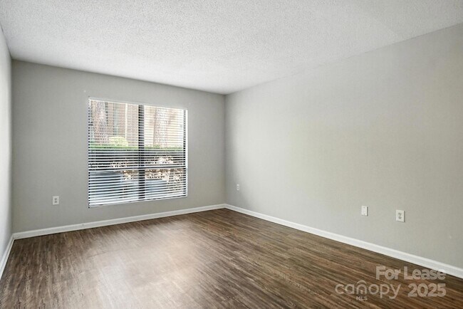 Building Photo - 5020 Sardis Rd