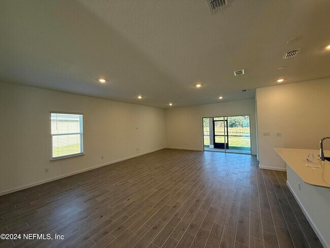 Building Photo - 8198 Horsebit Cir